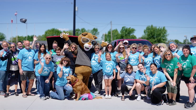 Scooter Travels to Muscatine, Iowa to Help Raise Funds for TNR Program